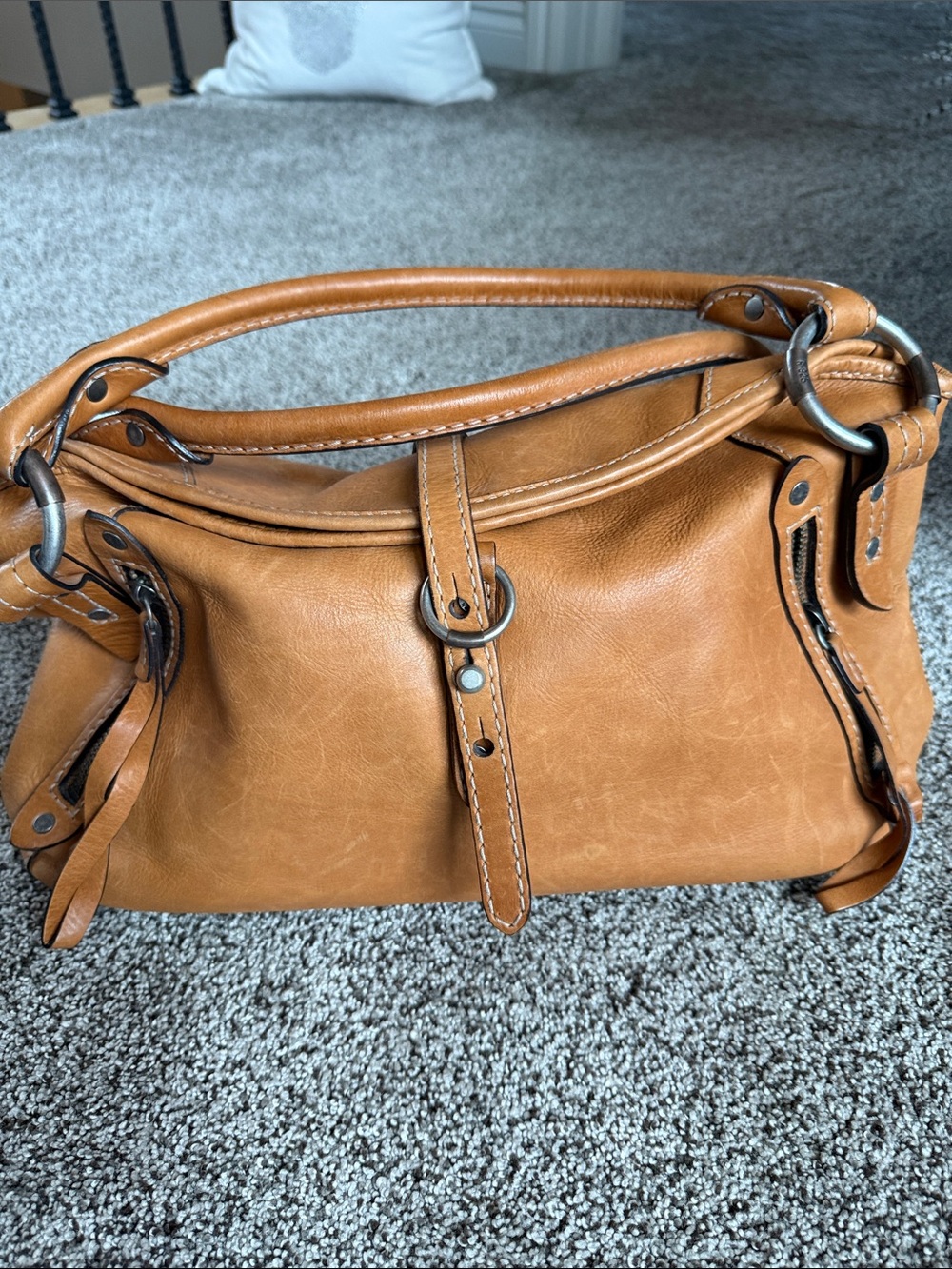 Ruehl No.925 Tan Leather Shoulder Bag with Ring Hardware vintage